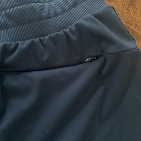 Adidas Navy Athletic Skirt Skort Graphic Trim Round Hem Zip Pocket Sz M - Picture 8 of 8